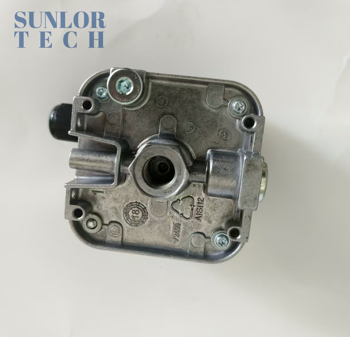 Adjustable gas and air electric pressure switches control valve