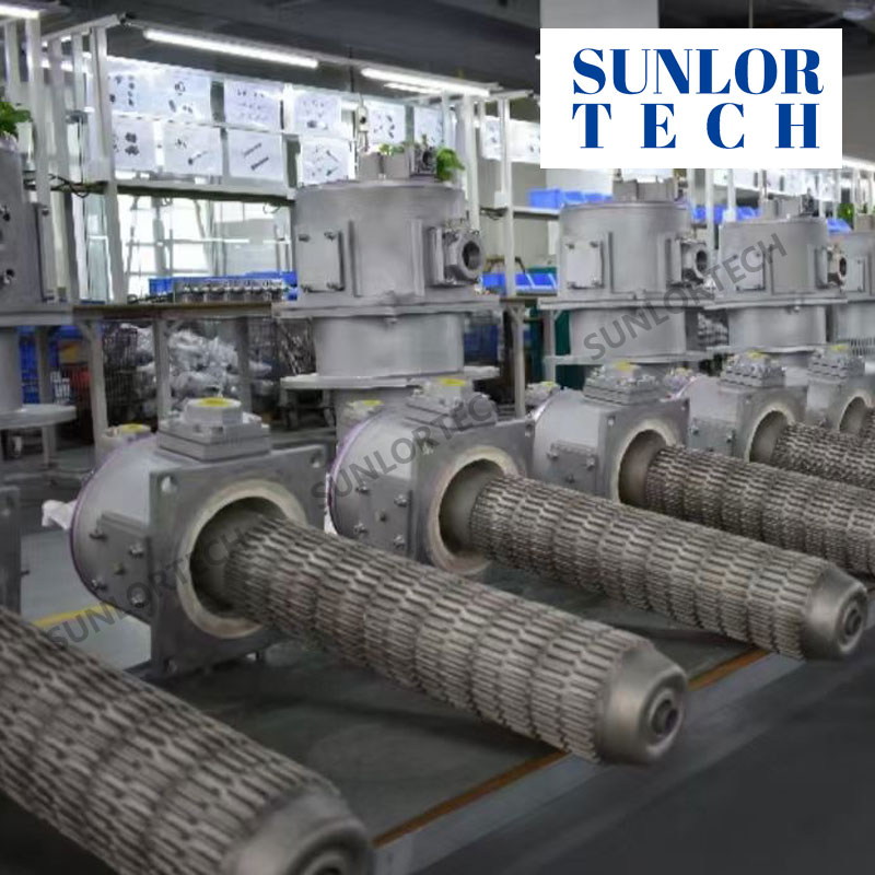 Вот перевод на русский язык:  **Промышленная горелка, саморекуперативная горелка A-MAX, высокоэффективная энергосберегающая рекуперативная горелка мощностью 15–250 кВт.**