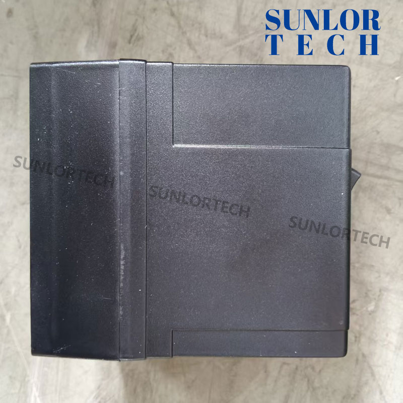 Sunlortech AFS258-5/1W Controlador de encendido de quemador integrado con transformador de encendido incorporado, reemplaza el gabinete de control local.