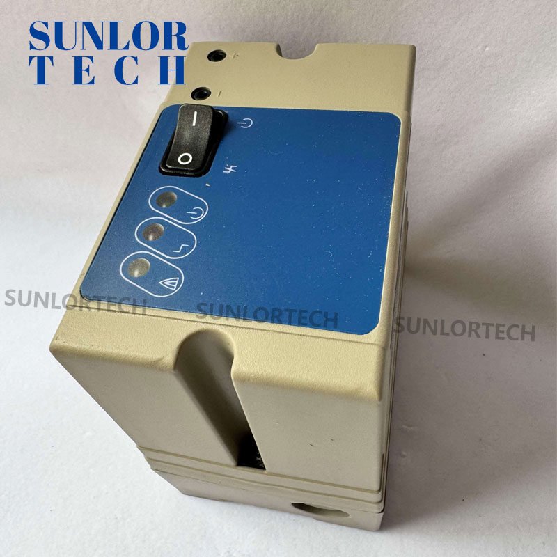 Контроллер горения AFS258 со встроенным трансформатором зажигания, промышленный класс помехозащищённости, способен заменить шкаф управления