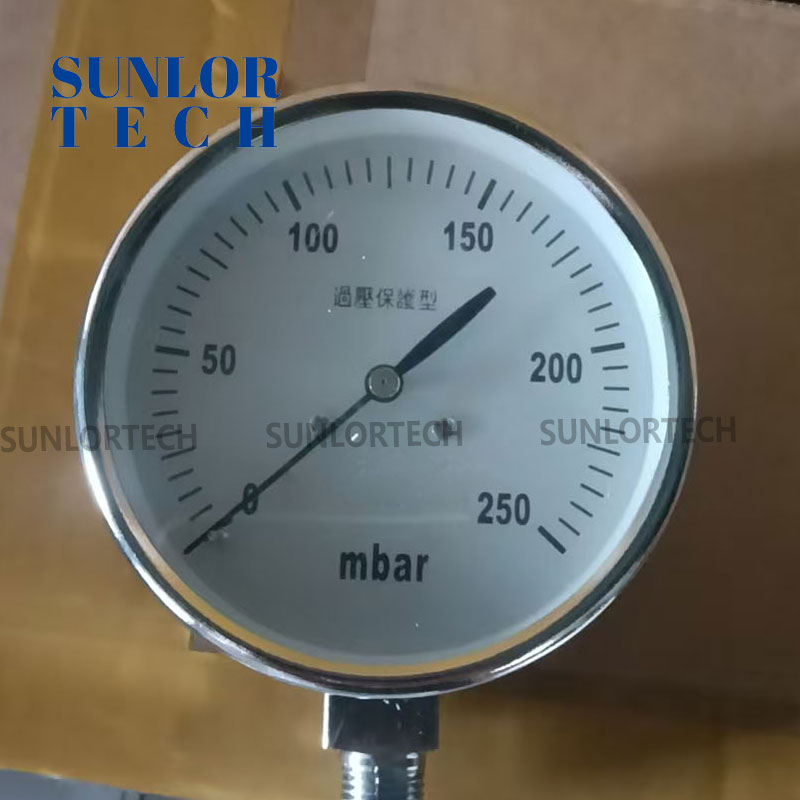 Манометр для газопроводов с нержавеющим корпусом и шкалой