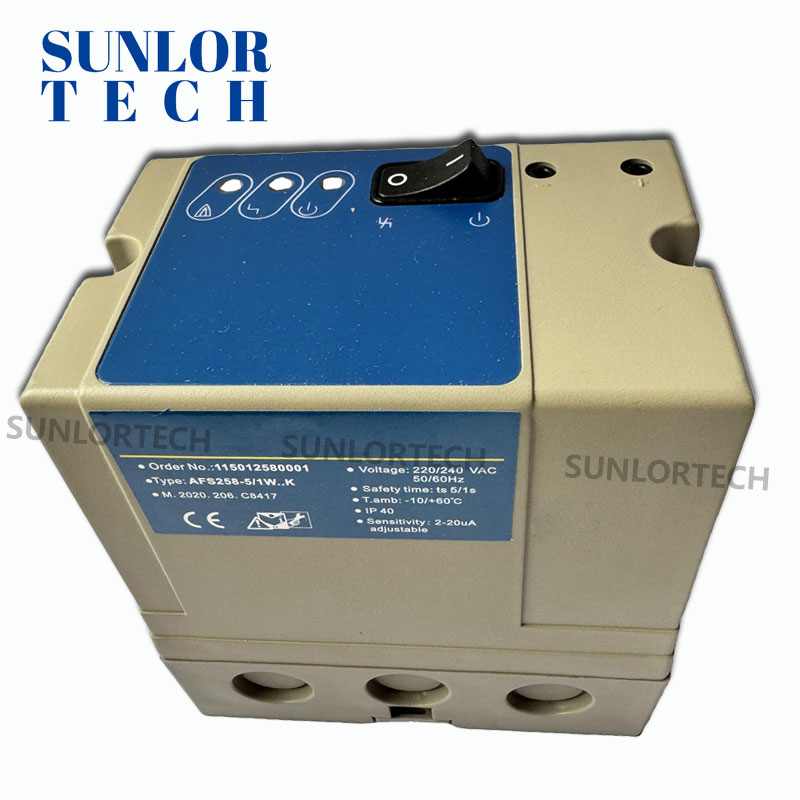 Контроллер горения AFS258 со встроенным трансформатором зажигания, промышленный класс помехозащищённости, способен заменить шкаф управления